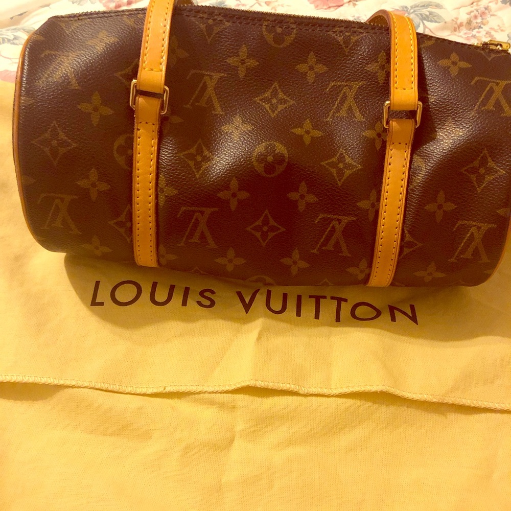 Vintage Louis Vuitton long Baguette Purse 👜.